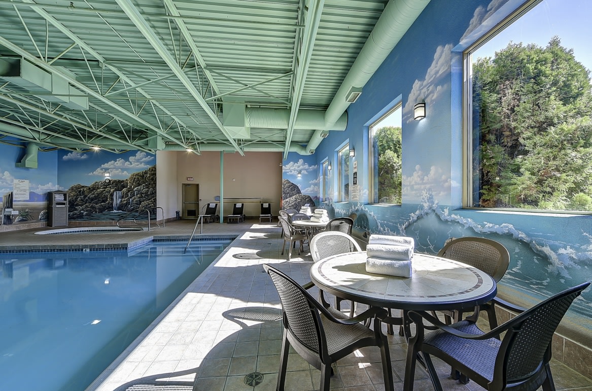 Hotel with Jacuzzi