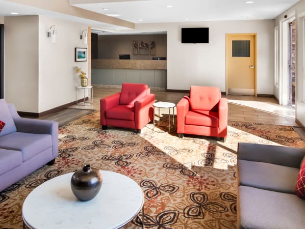 Lobby of the Best Western PLUS Osoyoos Hotel & Suites